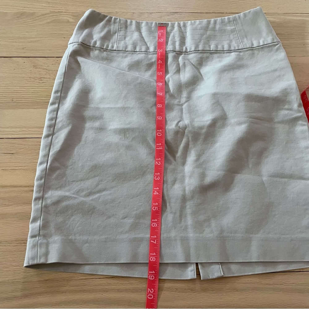 Banana Republic Factory beige mini skirt 6 - Picture 4 of 6